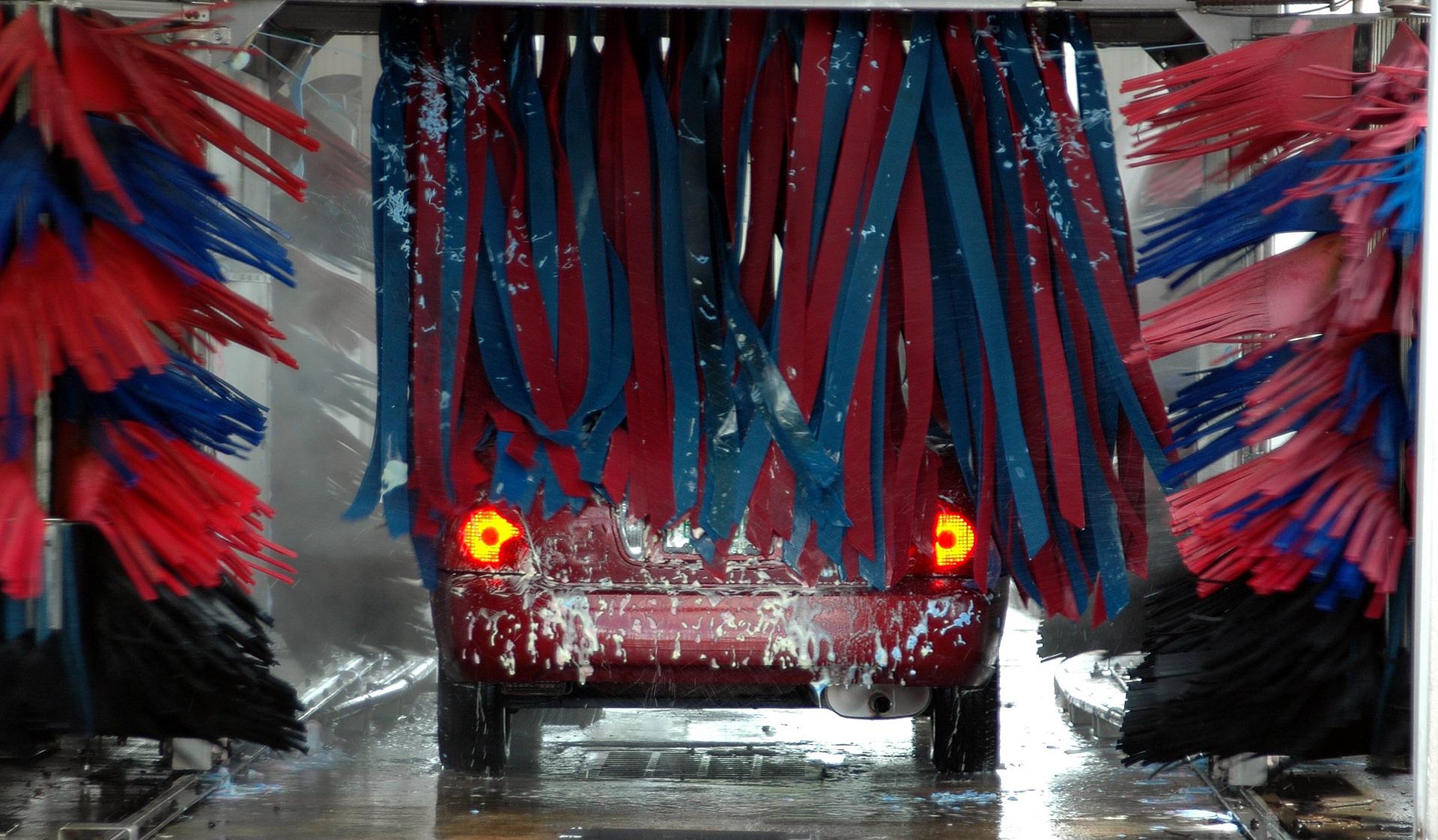 Watch The Lucid Air Goes Through A Car Wash