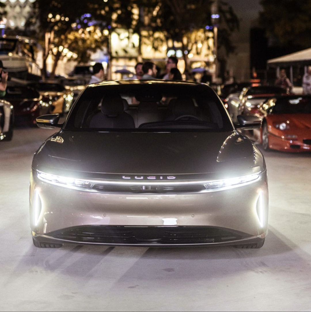 Lucid Air Headlights Dark Spot To Reduce Blinding Oncoming Drivers