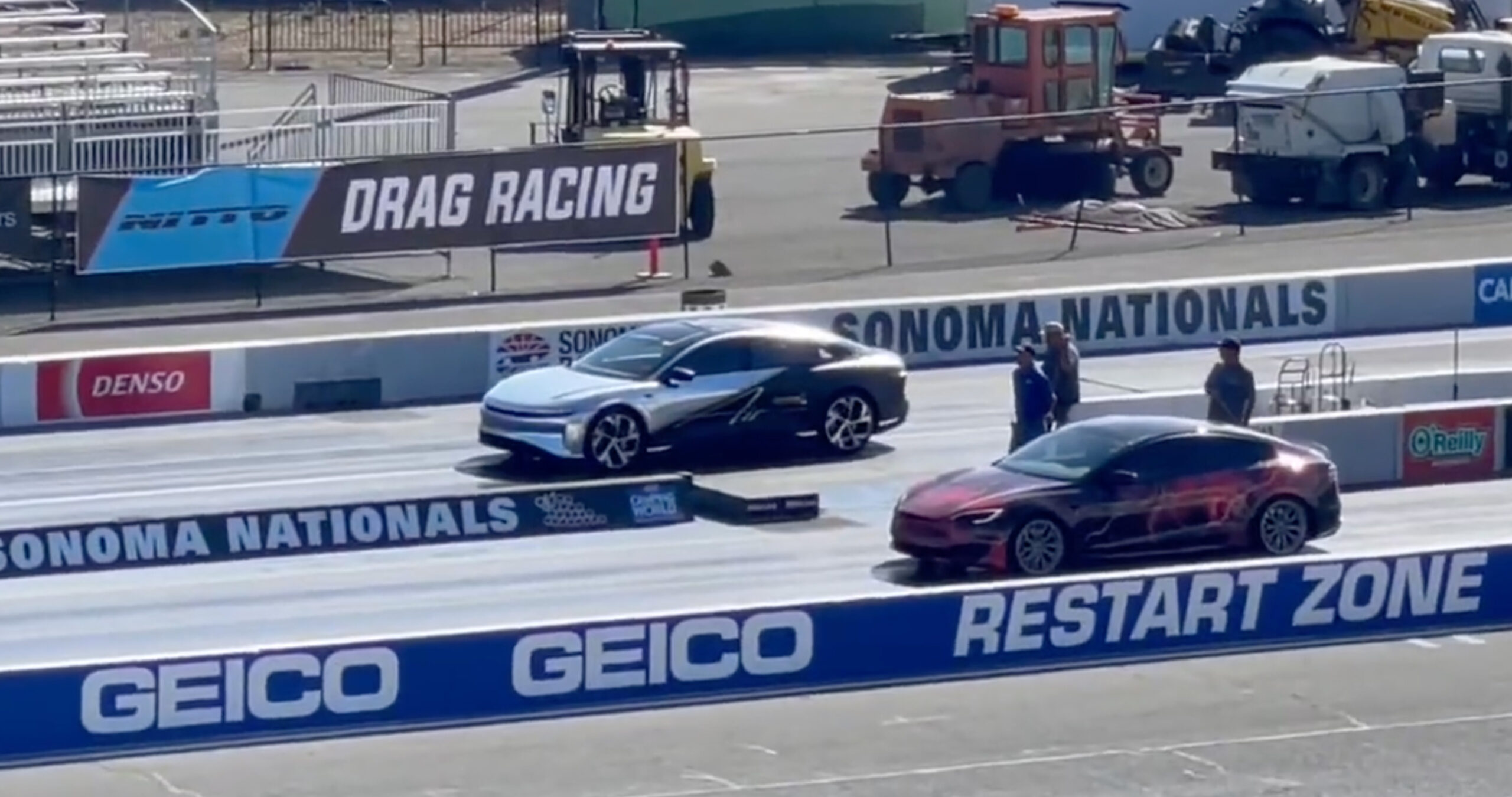 Lucid Air Dream Edition Beats Tesla Model S In Drag Race