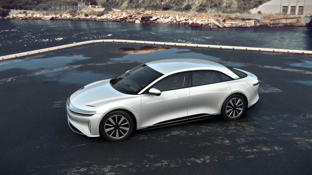report-lucid-motors-working-on-ev-tax-credit-solution-for-customers