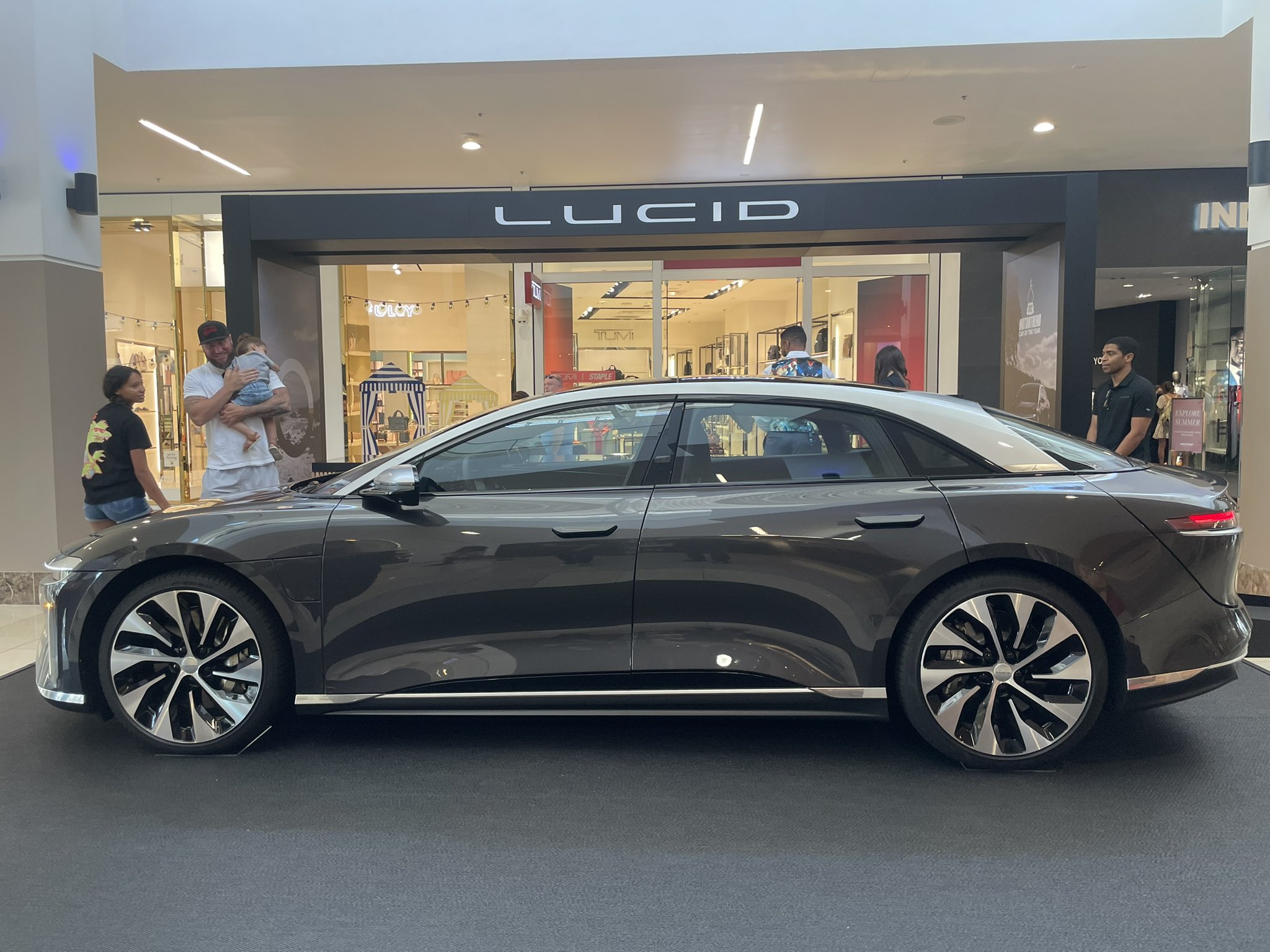 Lucid coming soon at the Cherry Creek mall in Denver Colorado. : r/CCIV